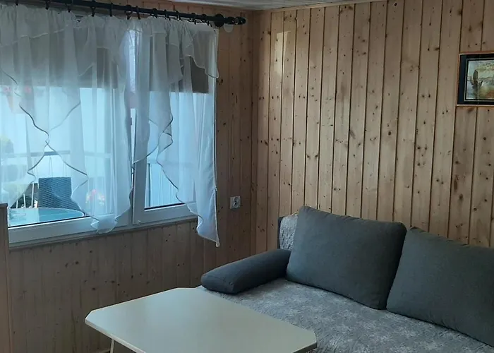 בית חווה Pokoje&domki Andrzej Kaczor פוביירובו